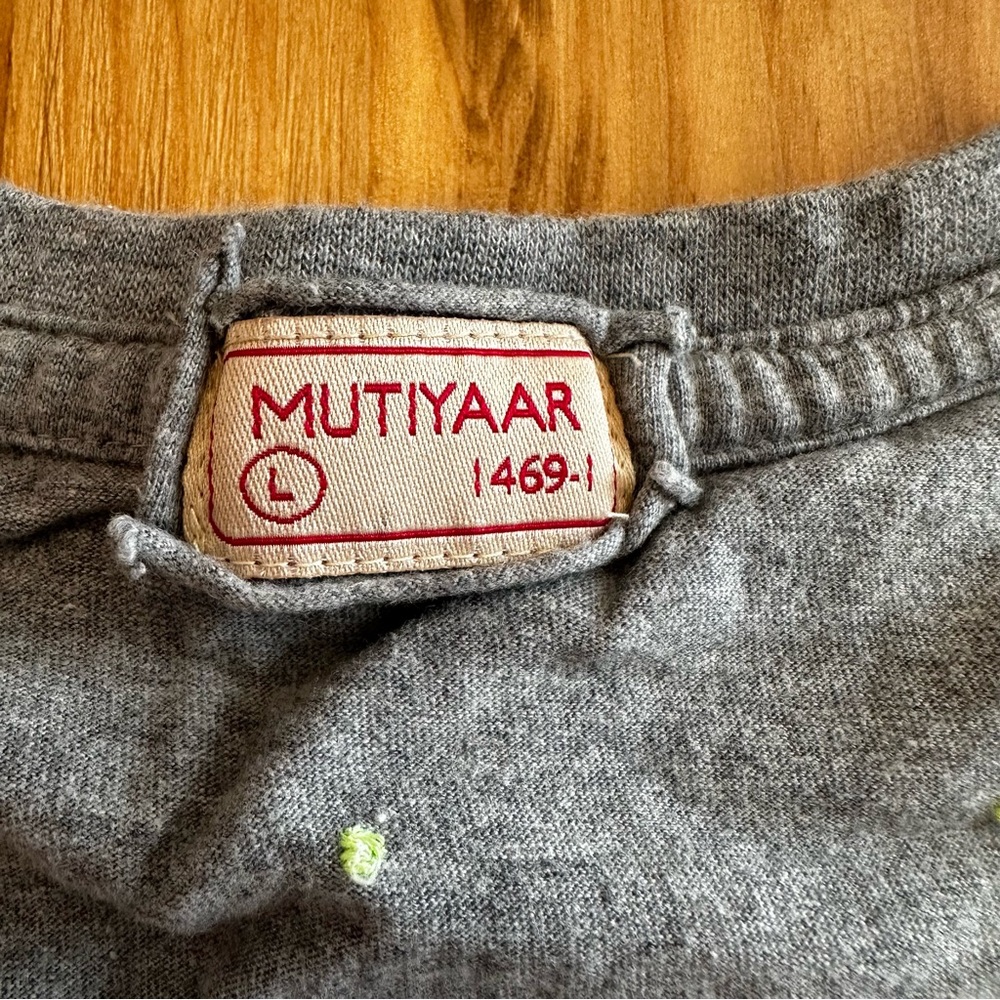 Gray Mutiyaar Graphic Tee - Picture 6 of 6